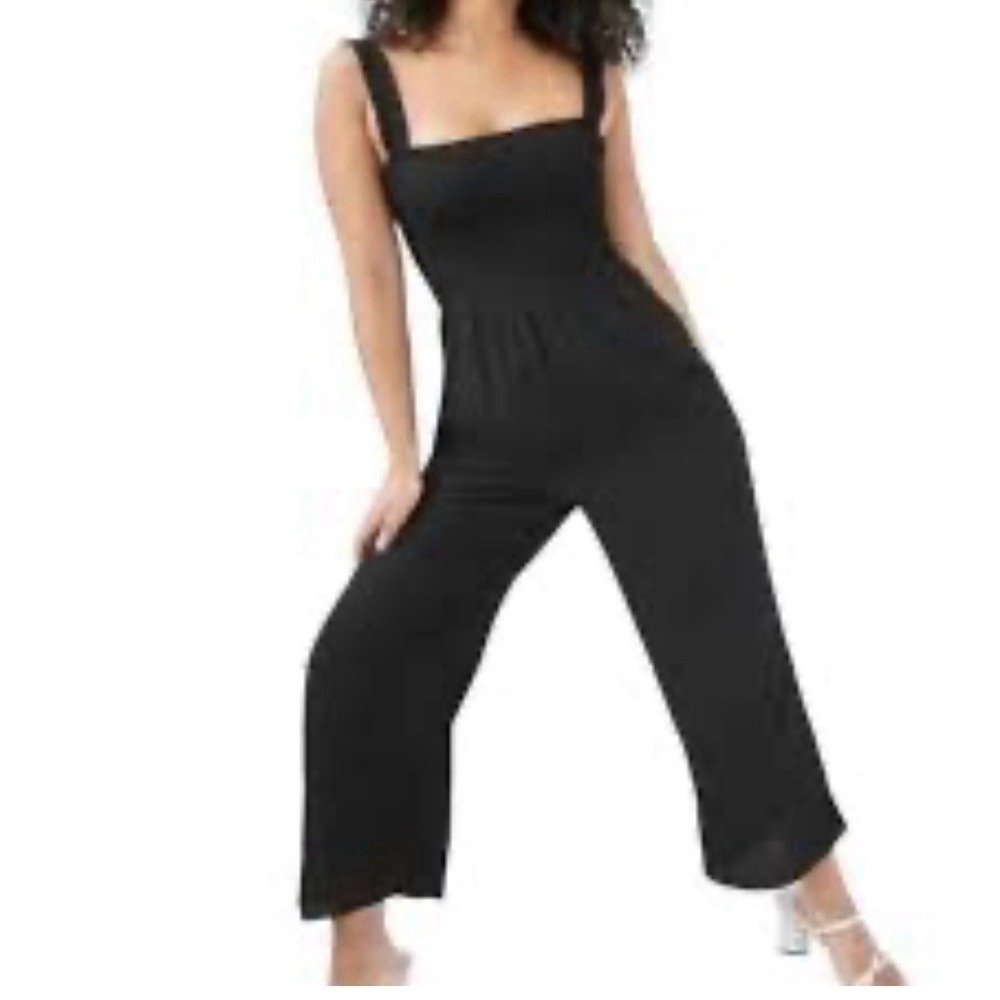 Aritzia Wilfred Smocked Chianti Jumpsuit Black Medium Sleeveless Wide Leg Crop